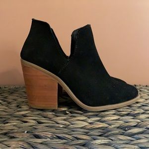 Women’s Steve Madden Anker Bootie